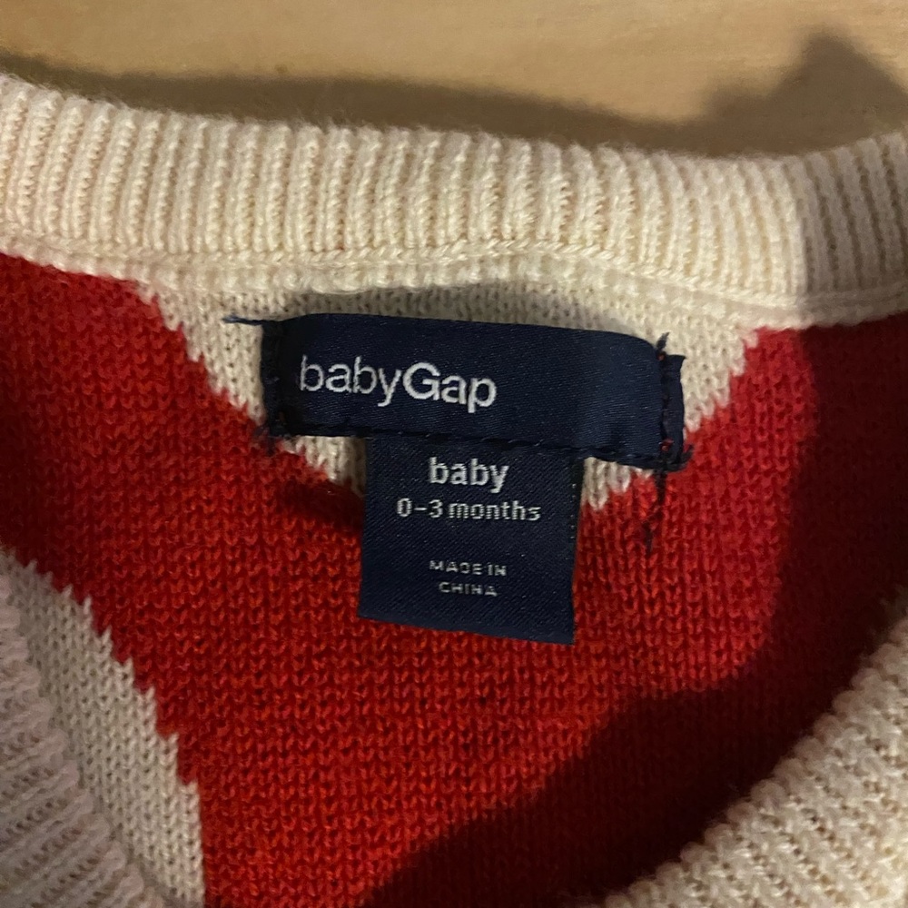 Baby Gap Jumpsuit (0-3 Months) - Picture 7 of 10